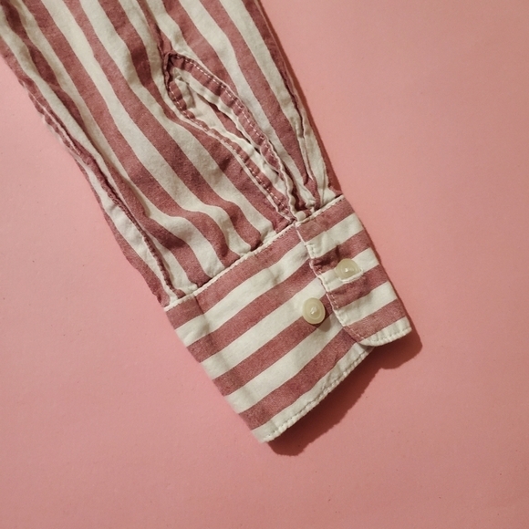 ⛱️ H&M Red and White Strip Button Down Top Beach Nautical Retro ⛱️ - Picture 7 of 8
